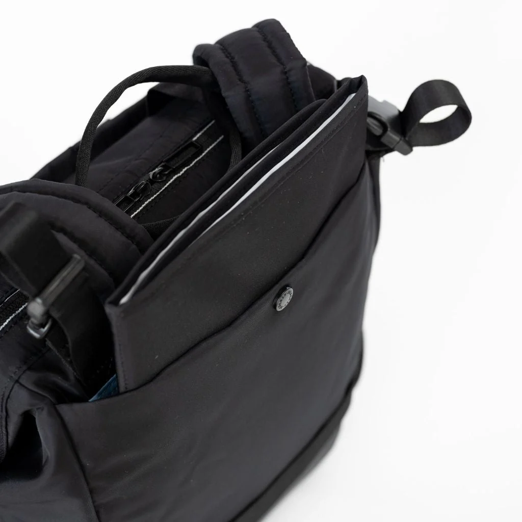 Hedgren  Cherub Baby Backpack with Changing Mat Black - Image 16