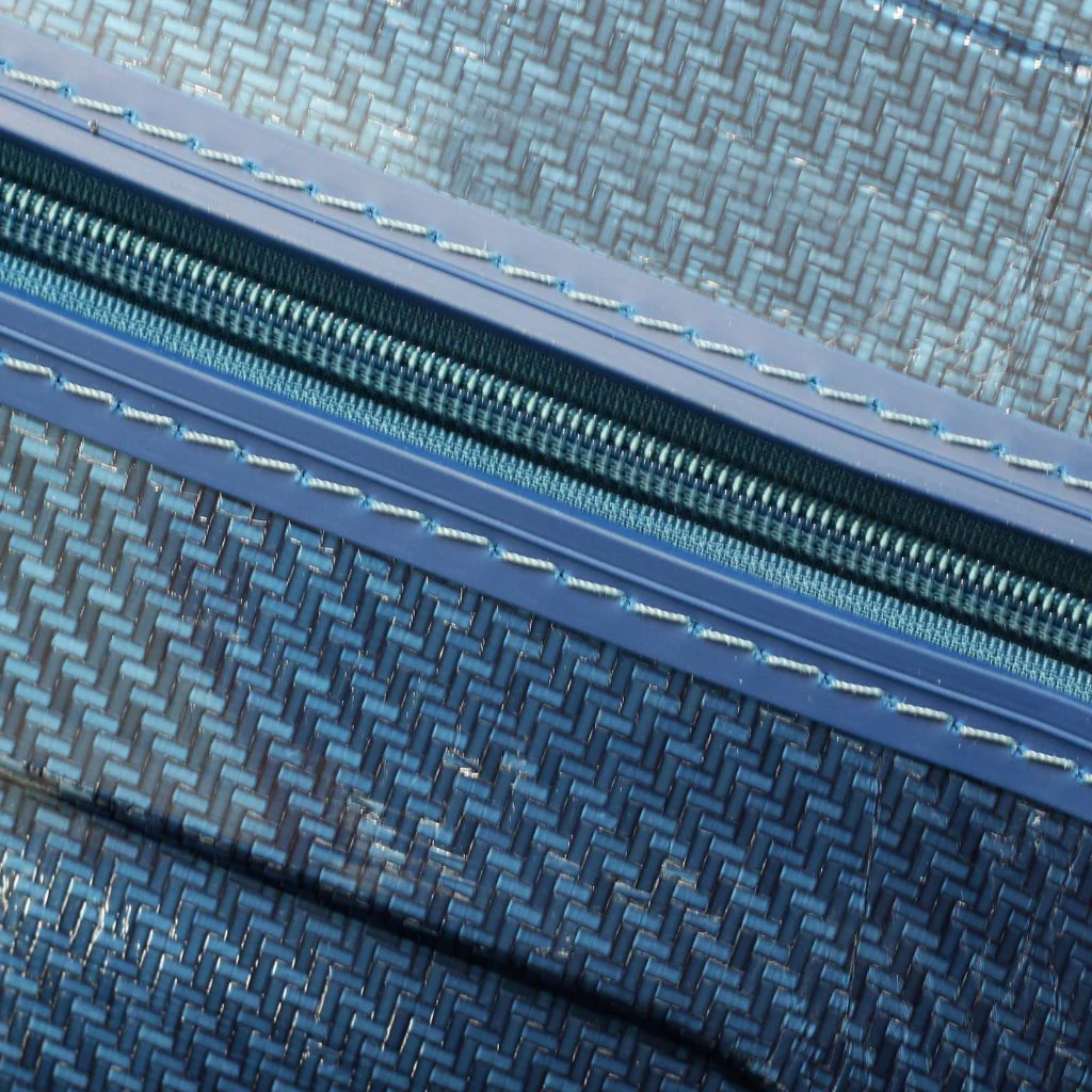 Roncato We Are Glam Carry On 55cm Spinner Suitcase 2kg - Blue - Image 12